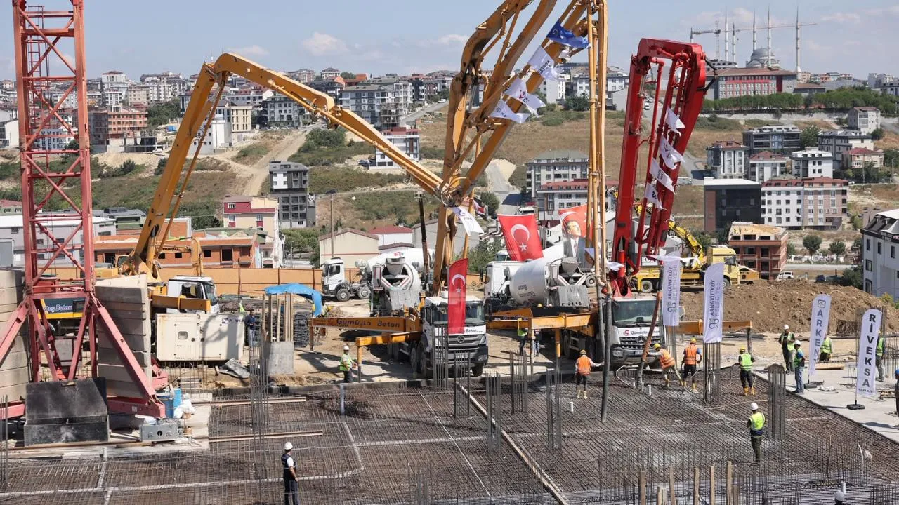 İstanbul'da Kentsel Dönüşümde Rekor: 1 Milyonuncu Konutun Temeli Arnavutköy'de Atıldı!