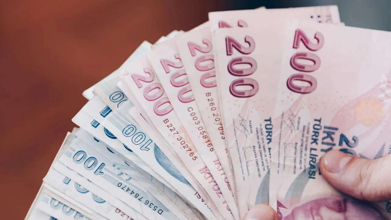 Ağustos'ta Sosyal Destek Müjdesi: 2 Milyar 129 Milyon TL Hesaplara Yatırıldı!