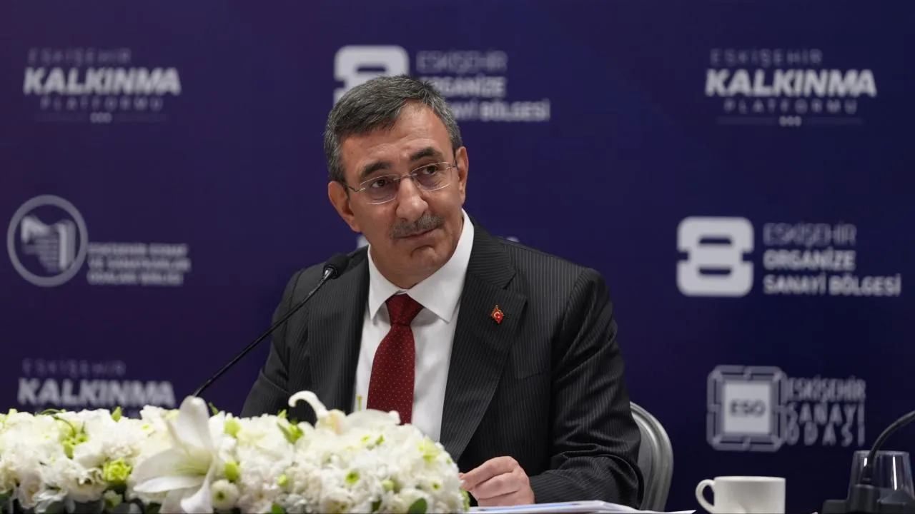 Cumhurbaşkanı Yardımcısı Yılmaz'dan Tarımda Dev Yatırım Sinyali: Sulama Seferberliği Hızlanıyor!
