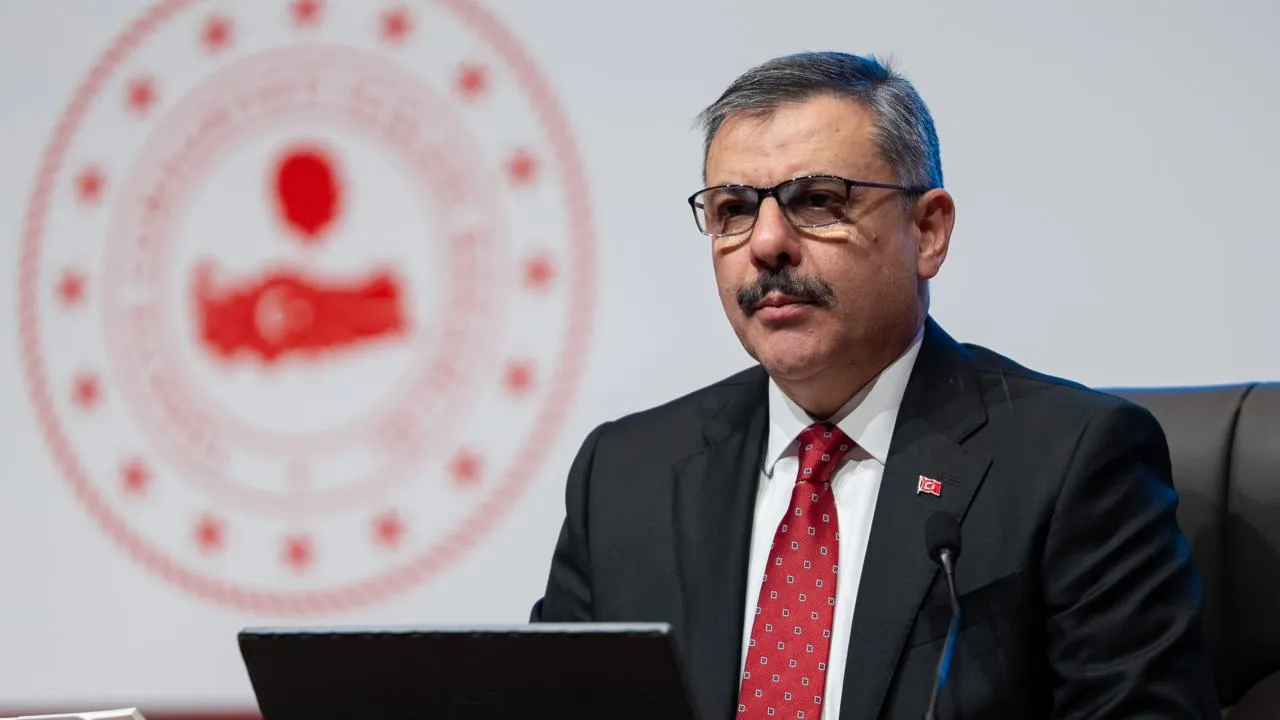 Tribünlerde Holiganizme Geçit Yok! Bakan Çiftçi'den Örnek Polise Teşekkür